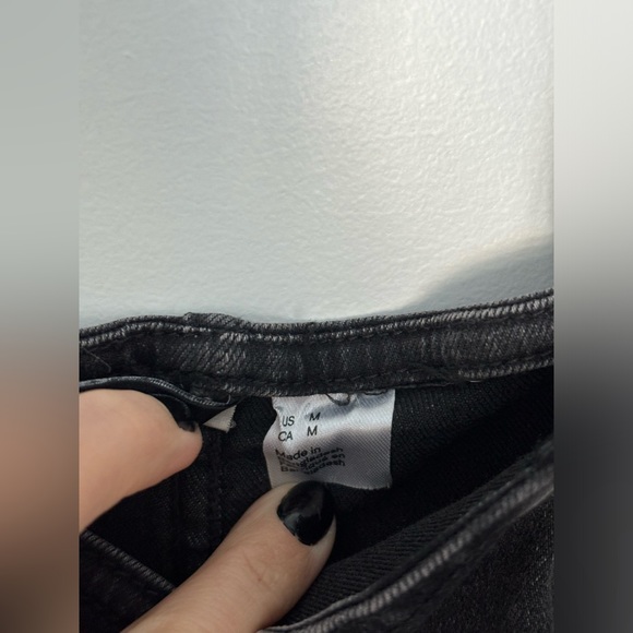 ‼️SOLD‼️ Puff Shoulder Mini Dress - Picture 7 of 7